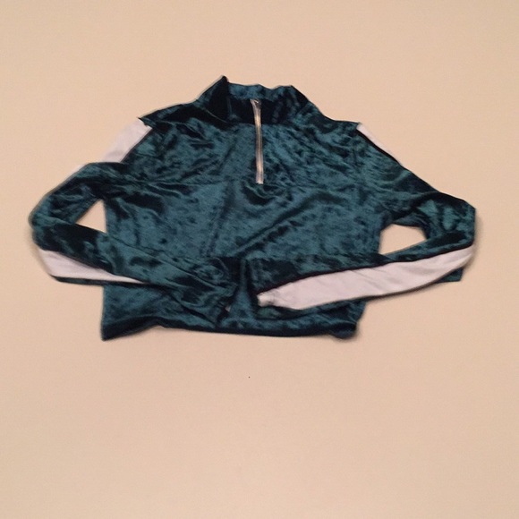 Fashion Nova Jogging Suit - Picture 7 of 7